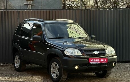 Chevrolet Niva I рестайлинг, 2012 год, 535 000 рублей, 3 фотография
