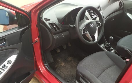 Hyundai Solaris II рестайлинг, 2013 год, 785 000 рублей, 6 фотография