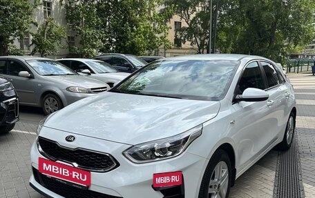 KIA cee'd III, 2020 год, 1 950 000 рублей, 3 фотография