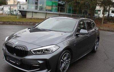 BMW 1 серия, 2021 год, 3 130 000 рублей, 1 фотография