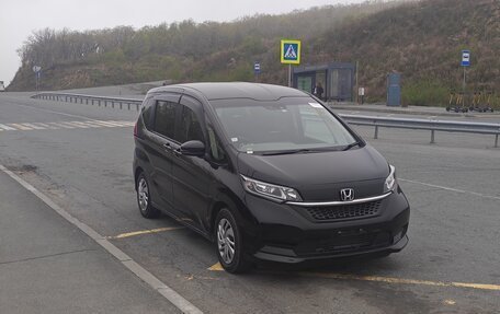 Honda Freed II, 2021 год, 1 700 000 рублей, 1 фотография