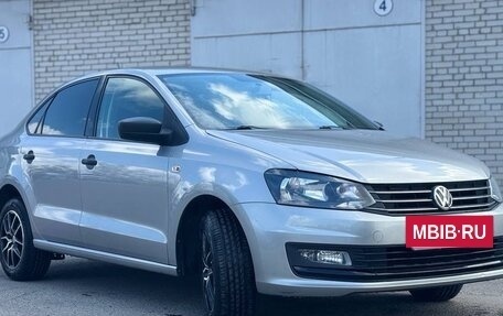 Volkswagen Polo VI (EU Market), 2020 год, 1 350 000 рублей, 2 фотография