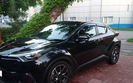 Toyota C-HR I рестайлинг, 2019 год, 2 500 000 рублей, 5 фотография