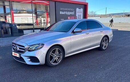 Mercedes-Benz E-Класс, 2019 год, 3 300 000 рублей, 4 фотография