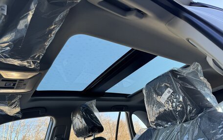 Toyota RAV4, 2024 год, 3 700 000 рублей, 10 фотография
