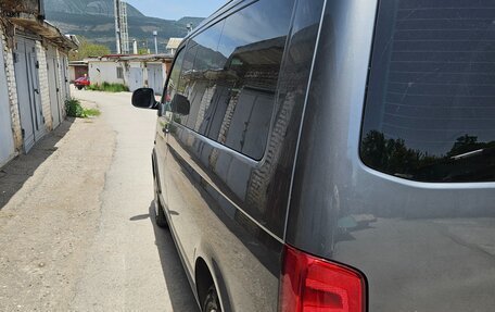 Volkswagen Caravelle T5, 2010 год, 2 300 000 рублей, 7 фотография