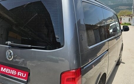 Volkswagen Caravelle T5, 2010 год, 2 300 000 рублей, 6 фотография