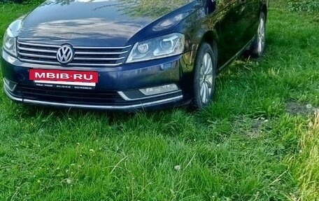 Volkswagen Passat B7, 2012 год, 1 099 000 рублей, 2 фотография