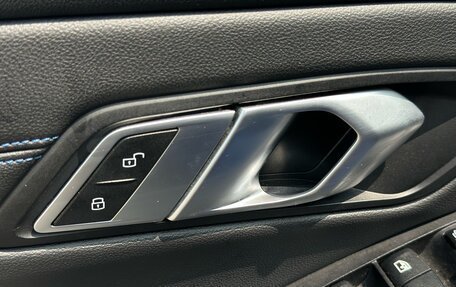 BMW 3 серия, 2019 год, 3 420 000 рублей, 31 фотография