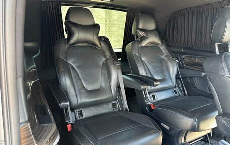 Mercedes-Benz V-Класс, 2018 год, 4 000 000 рублей, 20 фотография