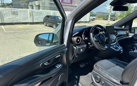 Mercedes-Benz V-Класс, 2018 год, 4 000 000 рублей, 27 фотография