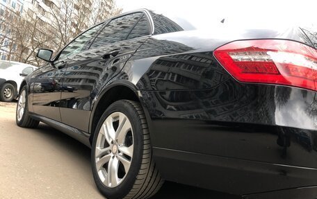 Mercedes-Benz E-Класс, 2010 год, 1 320 000 рублей, 3 фотография