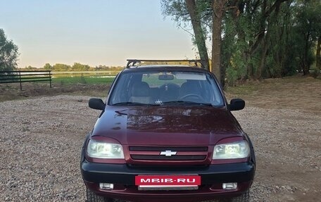 Chevrolet Niva I рестайлинг, 2003 год, 289 000 рублей, 3 фотография