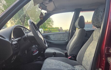Chevrolet Niva I рестайлинг, 2003 год, 289 000 рублей, 21 фотография