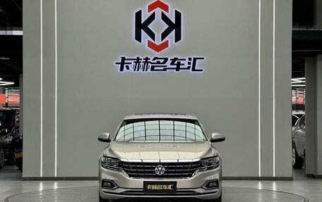 Volkswagen Passat B8 рестайлинг, 2022 год, 2 280 000 рублей, 2 фотография