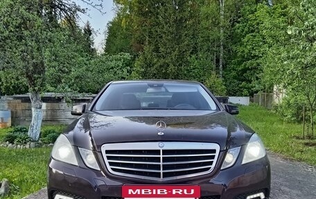 Mercedes-Benz E-Класс, 2010 год, 1 300 000 рублей, 4 фотография