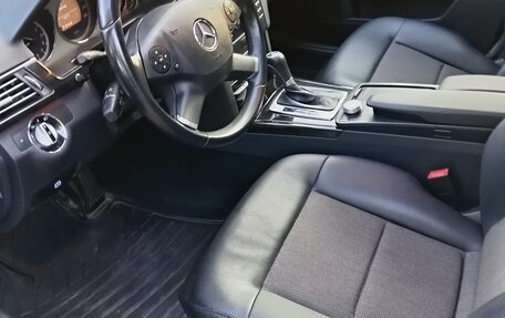 Mercedes-Benz E-Класс, 2010 год, 1 300 000 рублей, 10 фотография