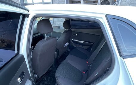 KIA Rio III рестайлинг, 2014 год, 990 000 рублей, 7 фотография