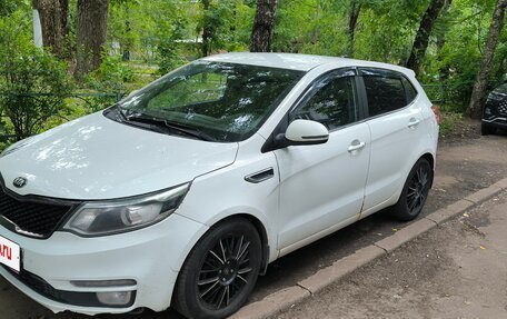 KIA Rio III рестайлинг, 2017 год, 1 000 000 рублей, 3 фотография
