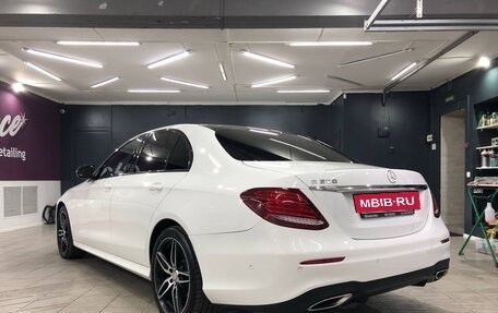 Mercedes-Benz E-Класс, 2016 год, 3 000 000 рублей, 4 фотография