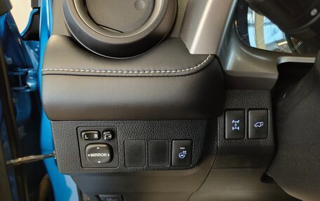 Toyota RAV4, 2016 год, 2 080 000 рублей, 11 фотография