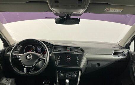 Volkswagen Tiguan II, 2018 год, 2 420 000 рублей, 7 фотография
