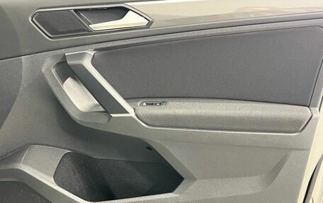 Volkswagen Tiguan II, 2018 год, 2 420 000 рублей, 18 фотография