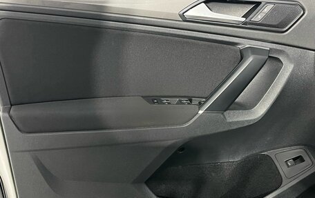 Volkswagen Tiguan II, 2018 год, 2 420 000 рублей, 17 фотография