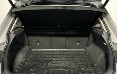 Volkswagen Tiguan II, 2018 год, 2 420 000 рублей, 19 фотография