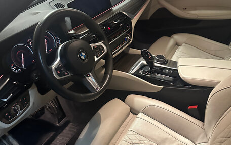 BMW 5 серия, 2017 год, 4 200 000 рублей, 1 фотография