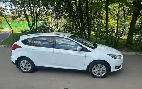 Ford Focus III, 2017 год, 900 000 рублей, 2 фотография