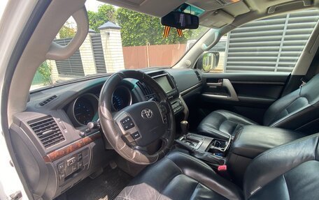 Toyota Land Cruiser 200, 2011 год, 3 650 000 рублей, 7 фотография