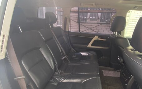 Toyota Land Cruiser 200, 2011 год, 3 650 000 рублей, 9 фотография