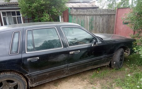 Lincoln Town Car II, 1993 год, 400 000 рублей, 3 фотография