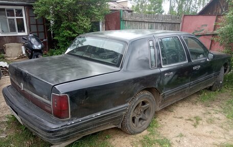 Lincoln Town Car II, 1993 год, 400 000 рублей, 2 фотография