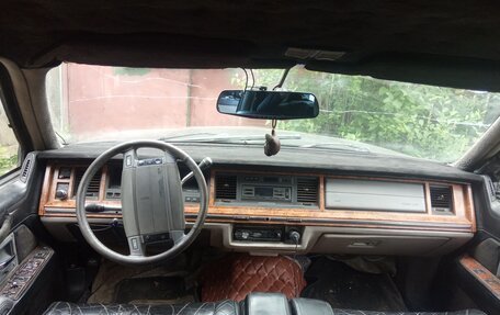 Lincoln Town Car II, 1993 год, 400 000 рублей, 5 фотография