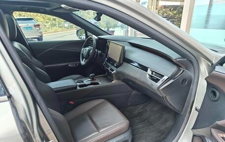 Lexus RX IV рестайлинг, 2023 год, 6 183 663 рублей, 13 фотография