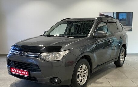 Mitsubishi Outlander III рестайлинг 3, 2014 год, 1 279 000 рублей, 1 фотография