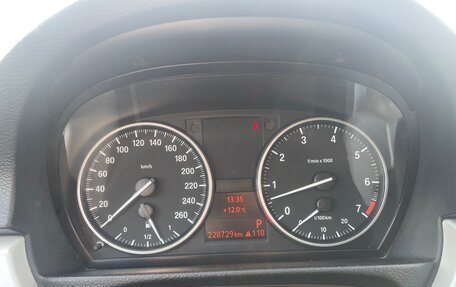 BMW 3 серия, 2010 год, 950 000 рублей, 12 фотография