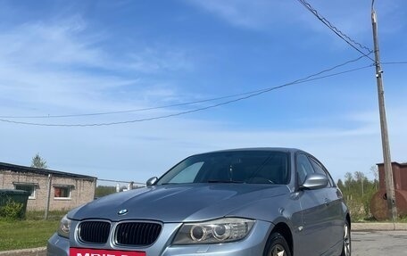 BMW 3 серия, 2010 год, 950 000 рублей, 9 фотография