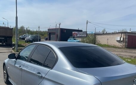BMW 3 серия, 2010 год, 950 000 рублей, 8 фотография