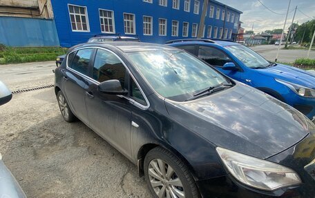 Opel Astra J, 2011 год, 730 000 рублей, 3 фотография
