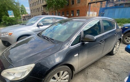 Opel Astra J, 2011 год, 730 000 рублей, 2 фотография