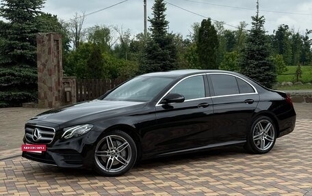 Mercedes-Benz E-Класс, 2019 год, 2 800 000 рублей, 3 фотография
