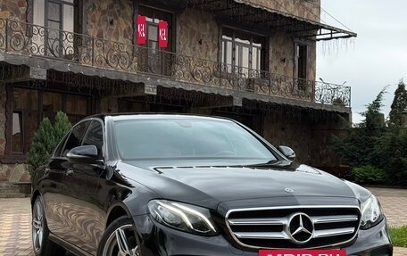Mercedes-Benz E-Класс, 2019 год, 2 800 000 рублей, 6 фотография