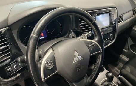 Mitsubishi Outlander III рестайлинг 3, 2014 год, 1 279 000 рублей, 14 фотография
