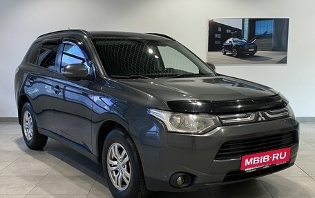 Mitsubishi Outlander III рестайлинг 3, 2014 год, 1 279 000 рублей, 3 фотография