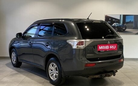 Mitsubishi Outlander III рестайлинг 3, 2014 год, 1 279 000 рублей, 7 фотография