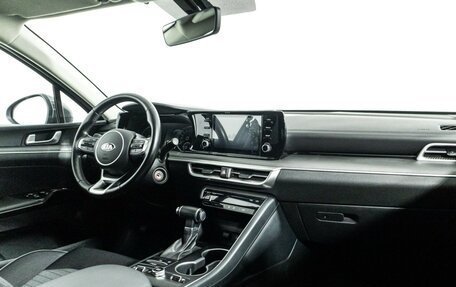KIA K5, 2021 год, 2 099 700 рублей, 10 фотография