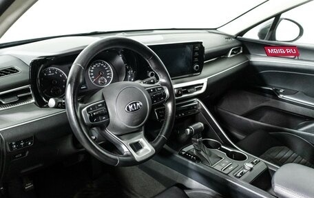 KIA K5, 2021 год, 2 099 700 рублей, 12 фотография